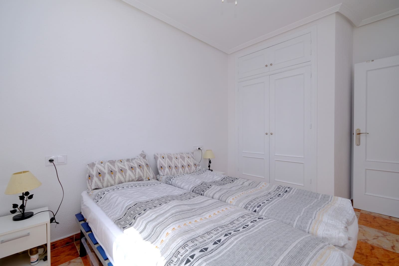 2 slaapkamer Bungalow te koop in Cabo Roig met zwembad - € 196.000 (Ref: 9763527)