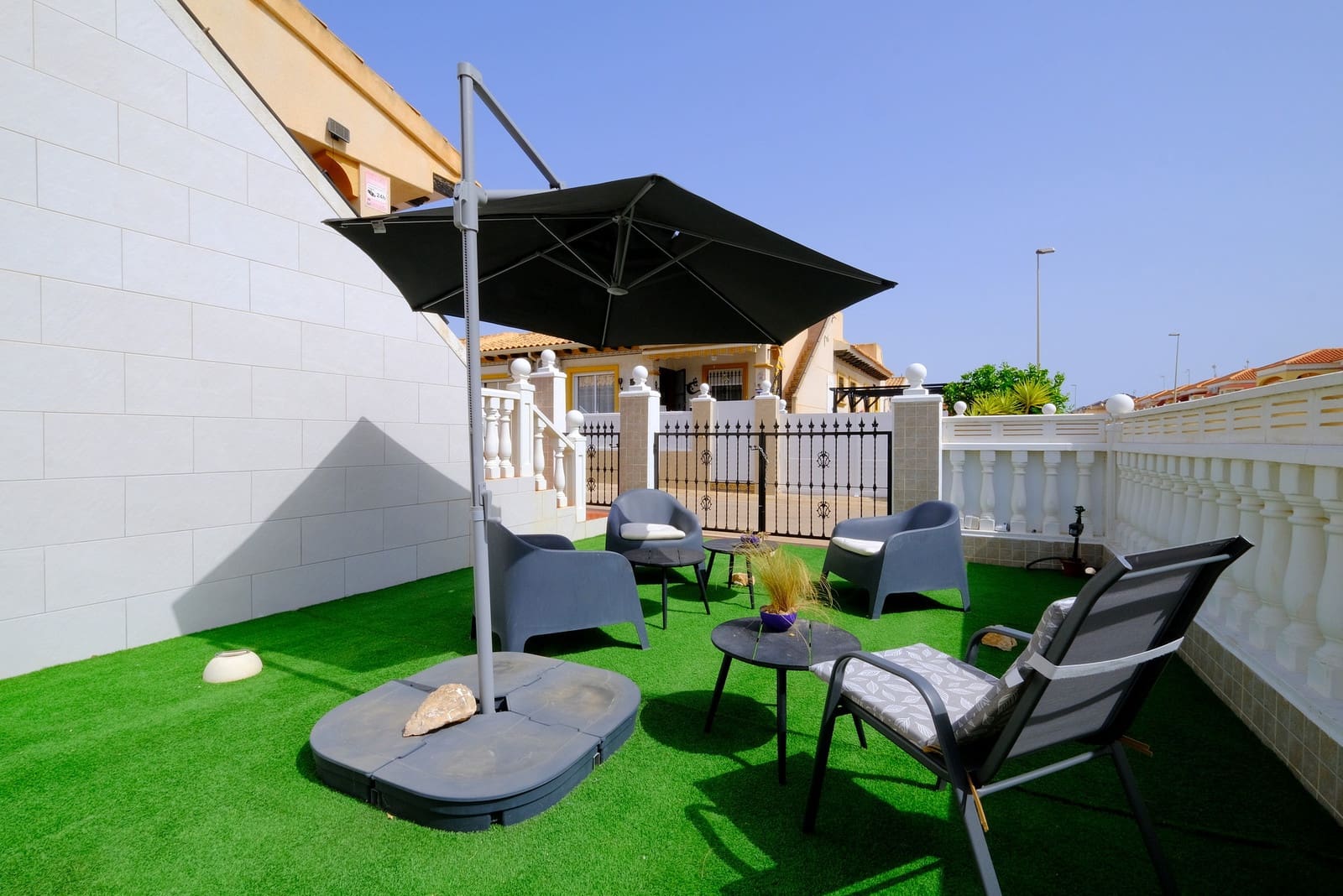 2 slaapkamer Bungalow te koop in Cabo Roig met zwembad - € 196.000 (Ref: 9763527)