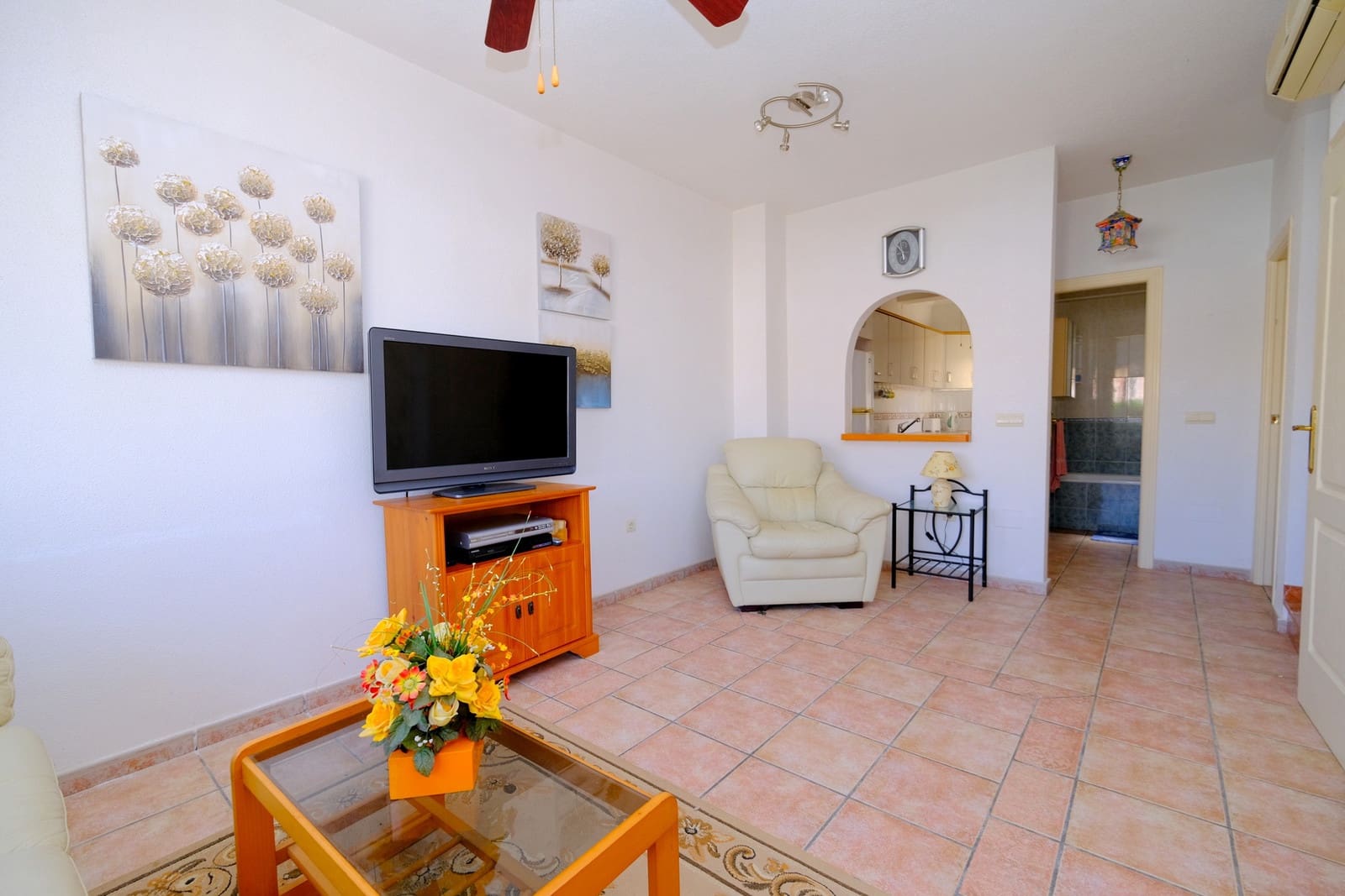 3 makuuhuone Huvila myytävänä paikassa Playa Flamenca mukana uima-altaan 
autotalli - 237 000 € (Ref: 9770335)