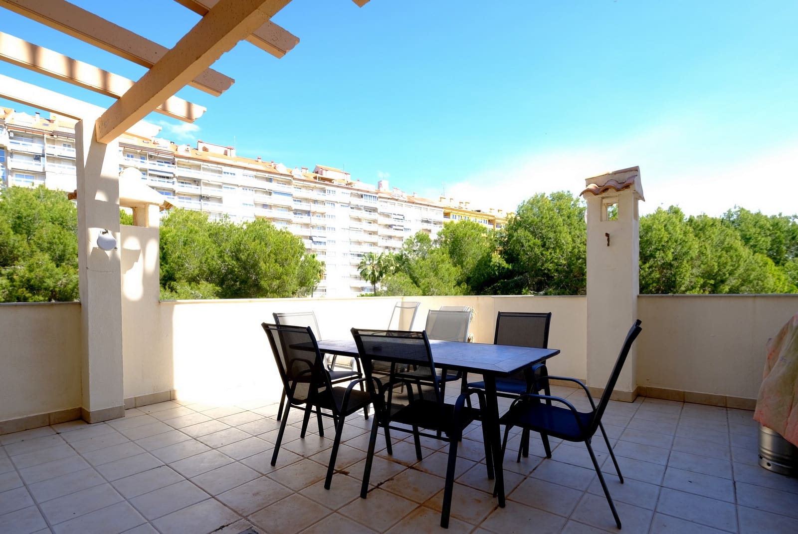 Apartamento de 2 habitaciones en Dehesa de Campoamor en venta con piscina garaje - 169.000 € (Ref: 9772772)