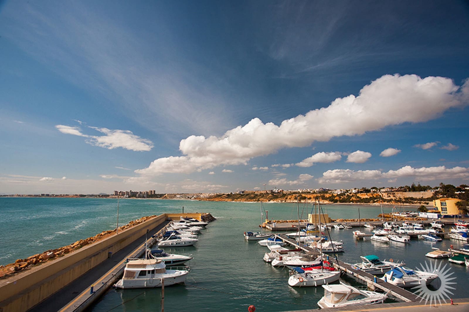 1 chambre Penthouse à vendre à Villamartin avec piscine - 105 000 € (Ref: 9777733)