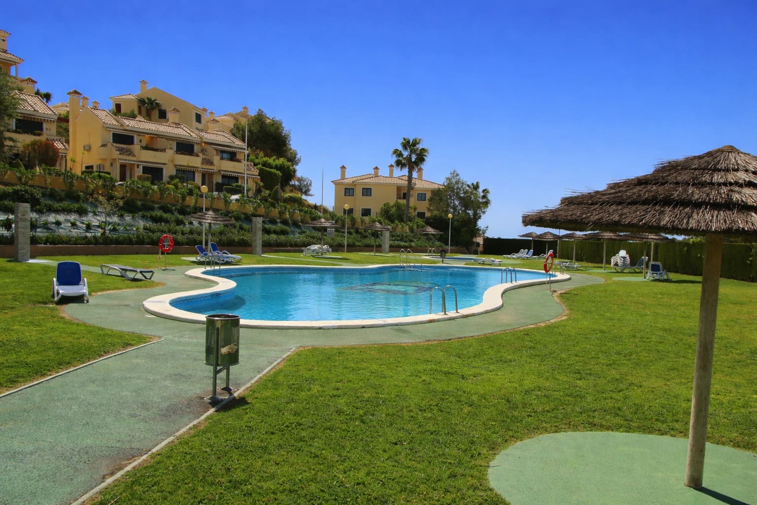 2 slaapkamer Appartement te koop in Villamartin met zwembad - € 230.000 (Ref: 9780232)