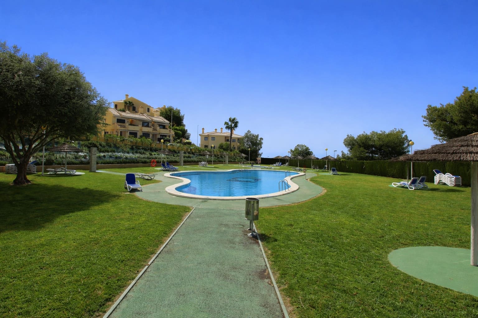 2 slaapkamer Appartement te koop in Villamartin met zwembad - € 230.000 (Ref: 9780232)