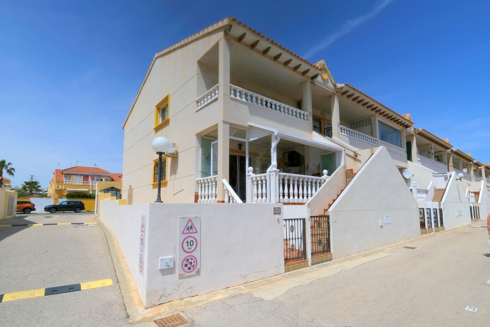 2 soverom Leilighet til salgs i Cabo Roig med svømmebasseng garasje - € 179 995 (Ref: 9794268)