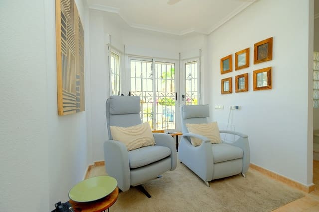 2 bedroom Townhouse for sale in Los Balcones with pool garage - € 247,000 (Ref: 9797530)