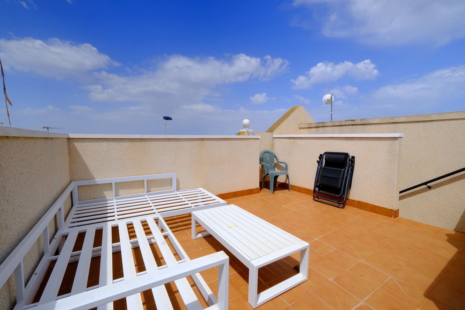 2 bedroom Townhouse for sale in Los Balcones with pool garage - € 247,000 (Ref: 9797530)