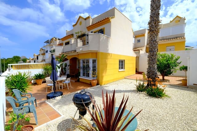 2 bedroom Townhouse for sale in Los Balcones with pool garage - € 247,000 (Ref: 9797530)