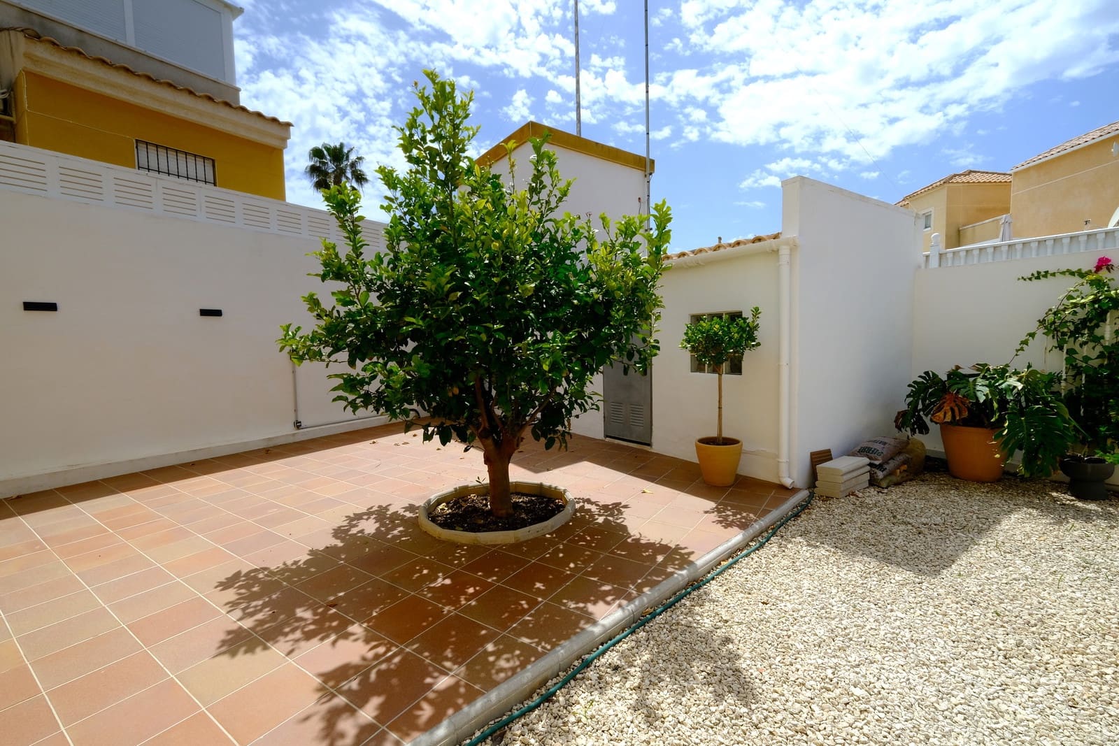 2 bedroom Townhouse for sale in Los Balcones with pool garage - € 247,000 (Ref: 9797530)