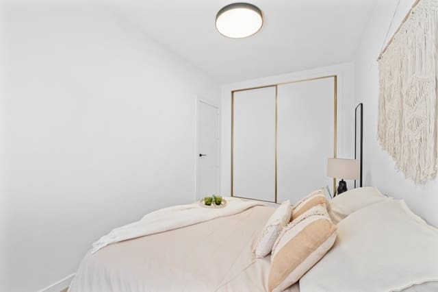 3 soveværelse Villa til salg i Villamartin, Orihuela med swimmingpool garage - € 269.800 (Ref: 9798919)