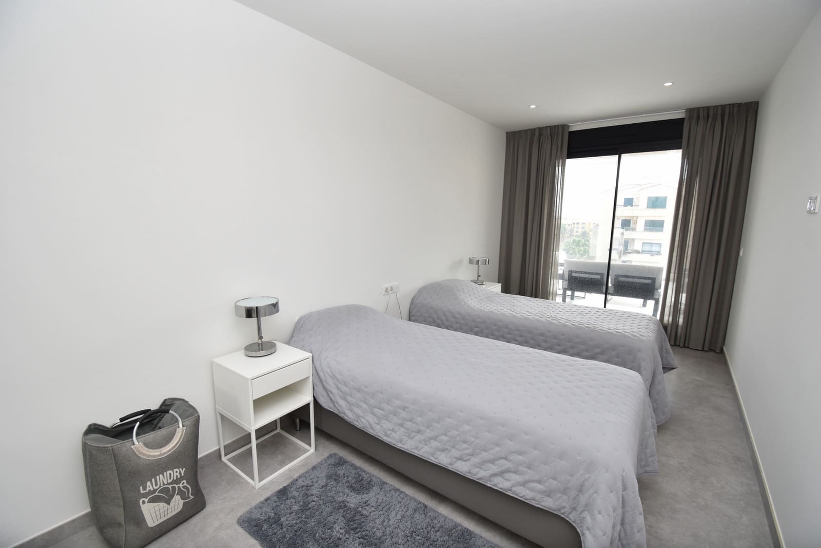 2 makuuhuone Huoneisto myytävänä paikassa Villamartin mukana uima-altaan 
autotalli - 319 950 € (Ref: 9798920)