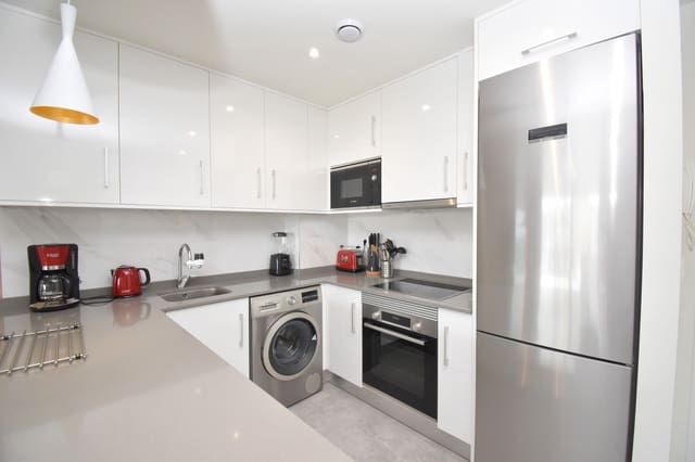 2 makuuhuone Huoneisto myytävänä paikassa Villamartin, Orihuela mukana uima-altaan 
autotalli - 319 950 € (Ref: 9798920)