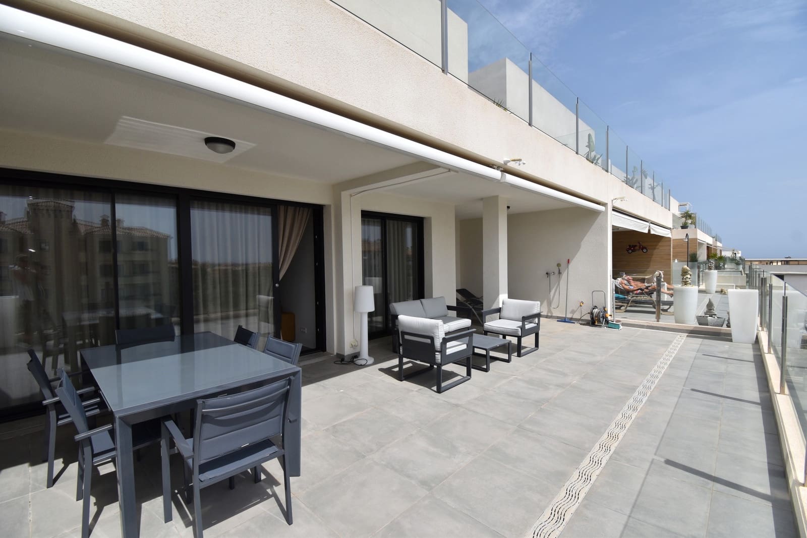 2 makuuhuone Huoneisto myytävänä paikassa Villamartin mukana uima-altaan 
autotalli - 319 950 € (Ref: 9798920)