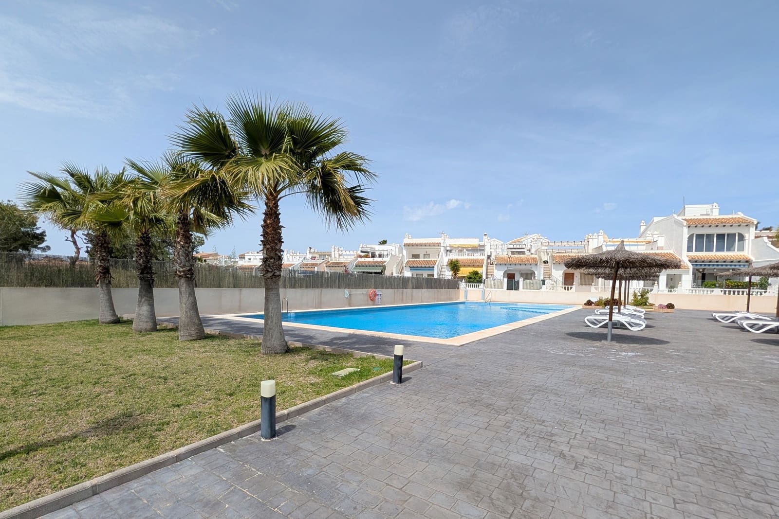 2 makuuhuone Huoneisto myytävänä paikassa Villamartin mukana uima-altaan 
autotalli - 319 950 € (Ref: 9798920)