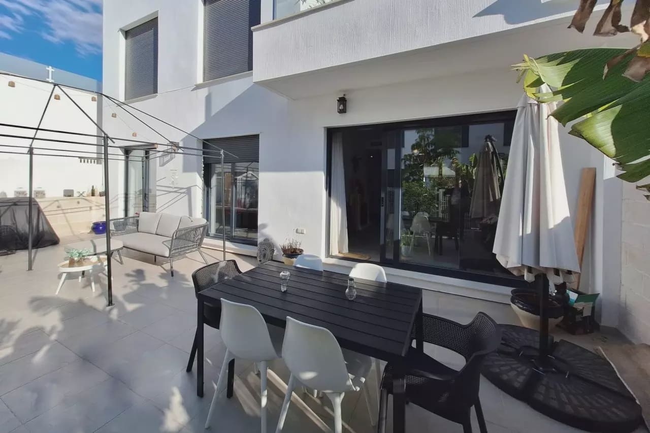 Apartamento de 3 habitaciones en Santiago de la Ribera en venta con piscina garaje - 299.000 € (Ref: 9804063)