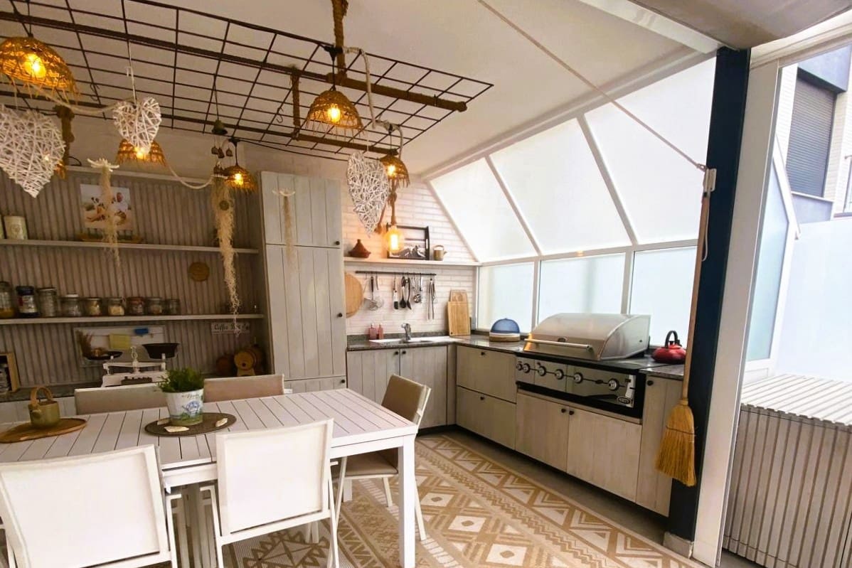 3 soveværelse Lejlighed til salg i Guardamar del Segura med swimmingpool garage - € 369.900 (Ref: 9804066)