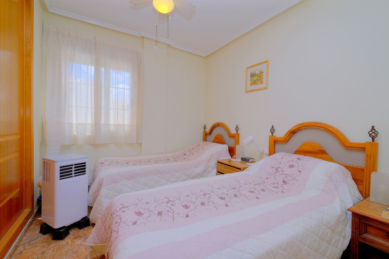 3 makuuhuone Omakotitalo myytävänä paikassa Los Dolses mukana uima-altaan 
autotalli - 219 995 € (Ref: 9806201)