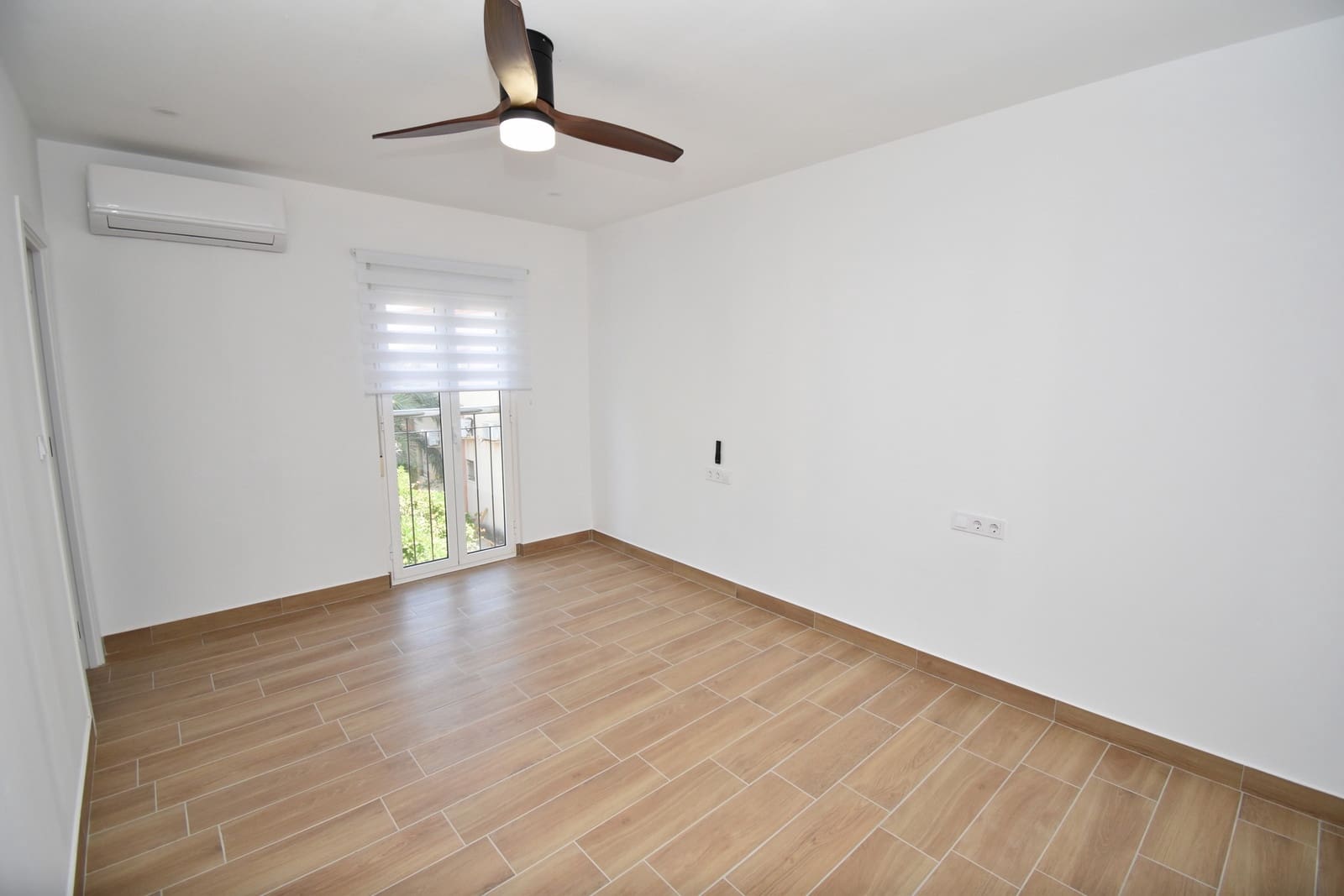 Ático de 3 habitaciones en Estrella de Mar en venta con piscina - 269.000 € (Ref: 9817772)