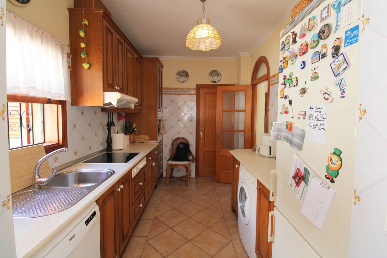 3 sypialnia Willa na sprzedaż w La Zenia z basenem garażem - 630 000 € (Ref: 9822331)