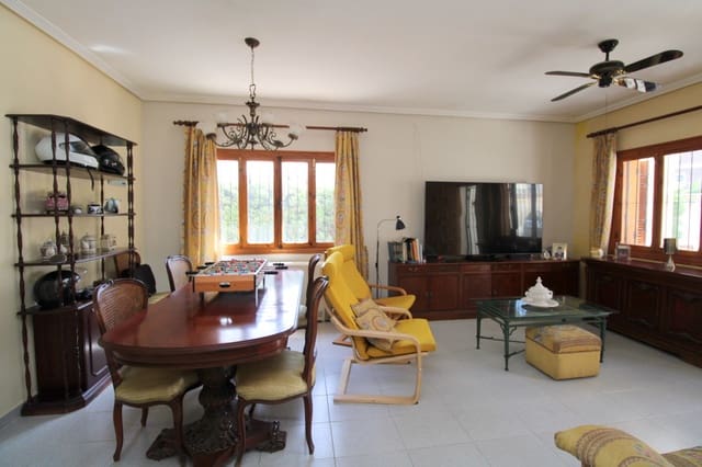 3 sypialnia Willa na sprzedaż w La Zenia, Orihuela z basenem garażem - 630 000 € (Ref: 9822331)