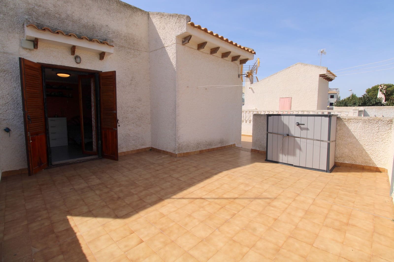 3 sypialnia Willa na sprzedaż w La Zenia z basenem garażem - 630 000 € (Ref: 9822331)