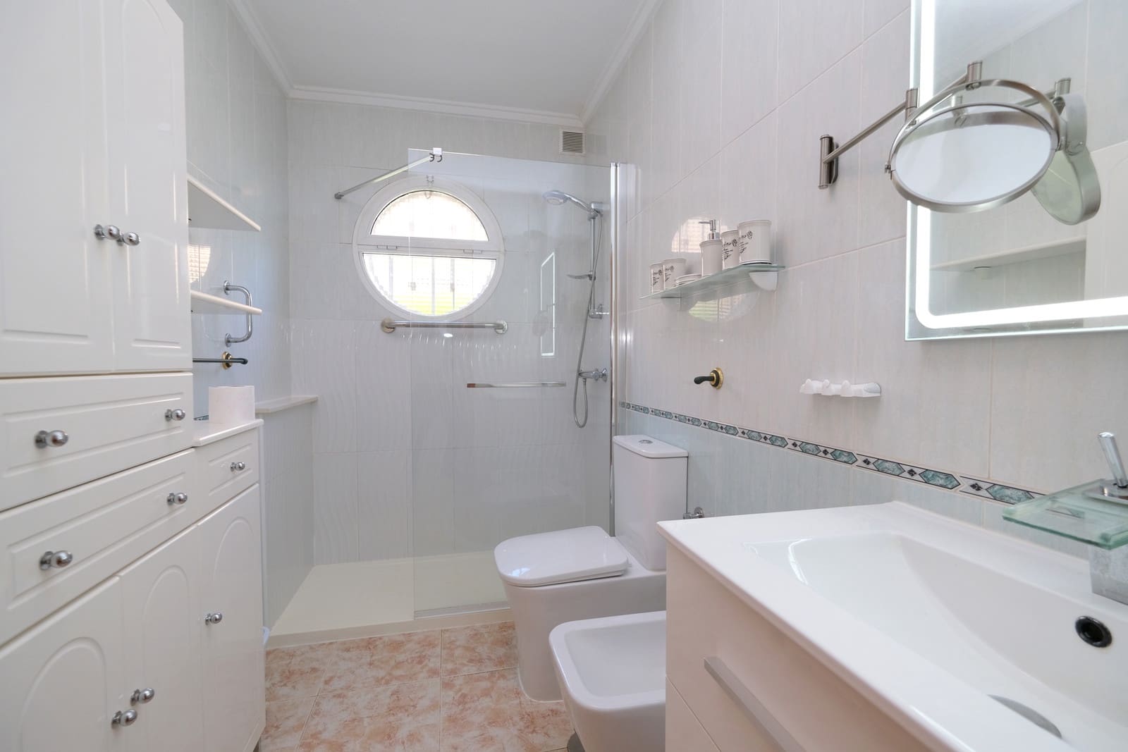 3 soveværelse Byhus til salg i Playa Flamenca med swimmingpool garage - € 209.000 (Ref: 9830844)