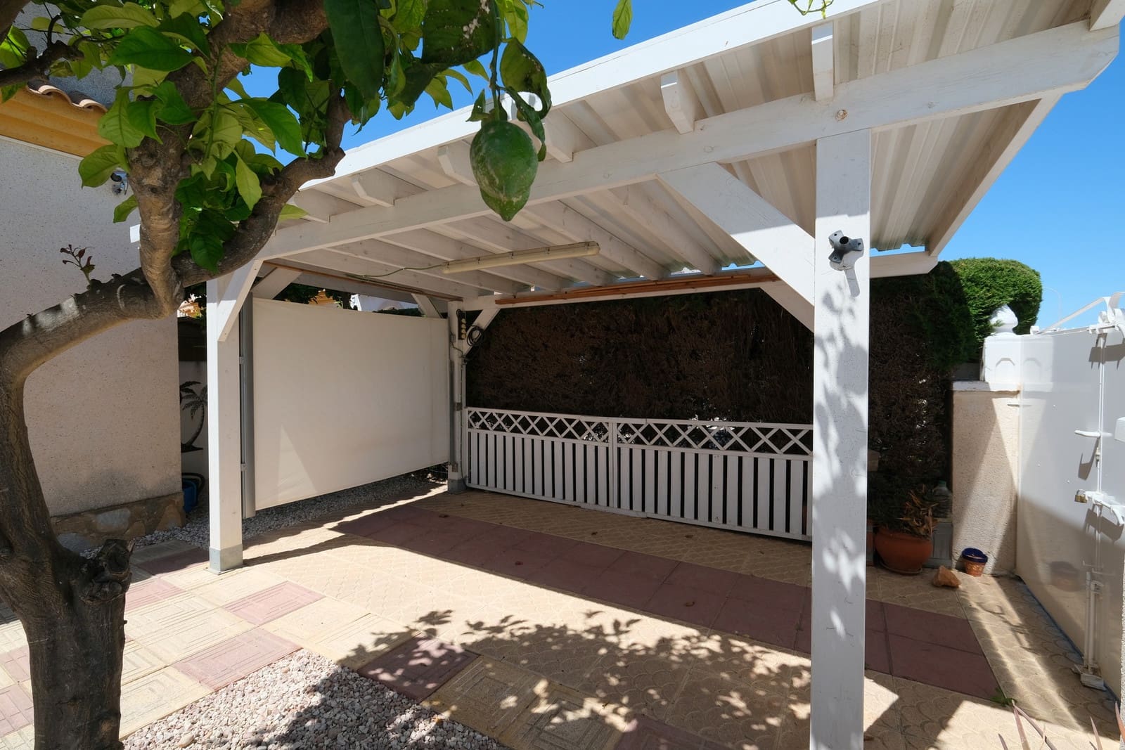 3 soveværelse Byhus til salg i Playa Flamenca med swimmingpool garage - € 209.000 (Ref: 9830844)