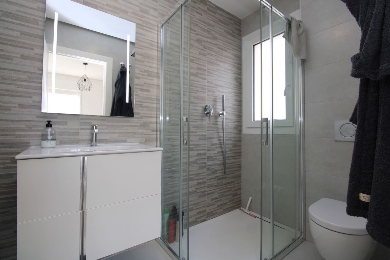 Casa de 3 habitaciones en Torrevieja en venta con piscina garaje - 370.000 € (Ref: 9835972)