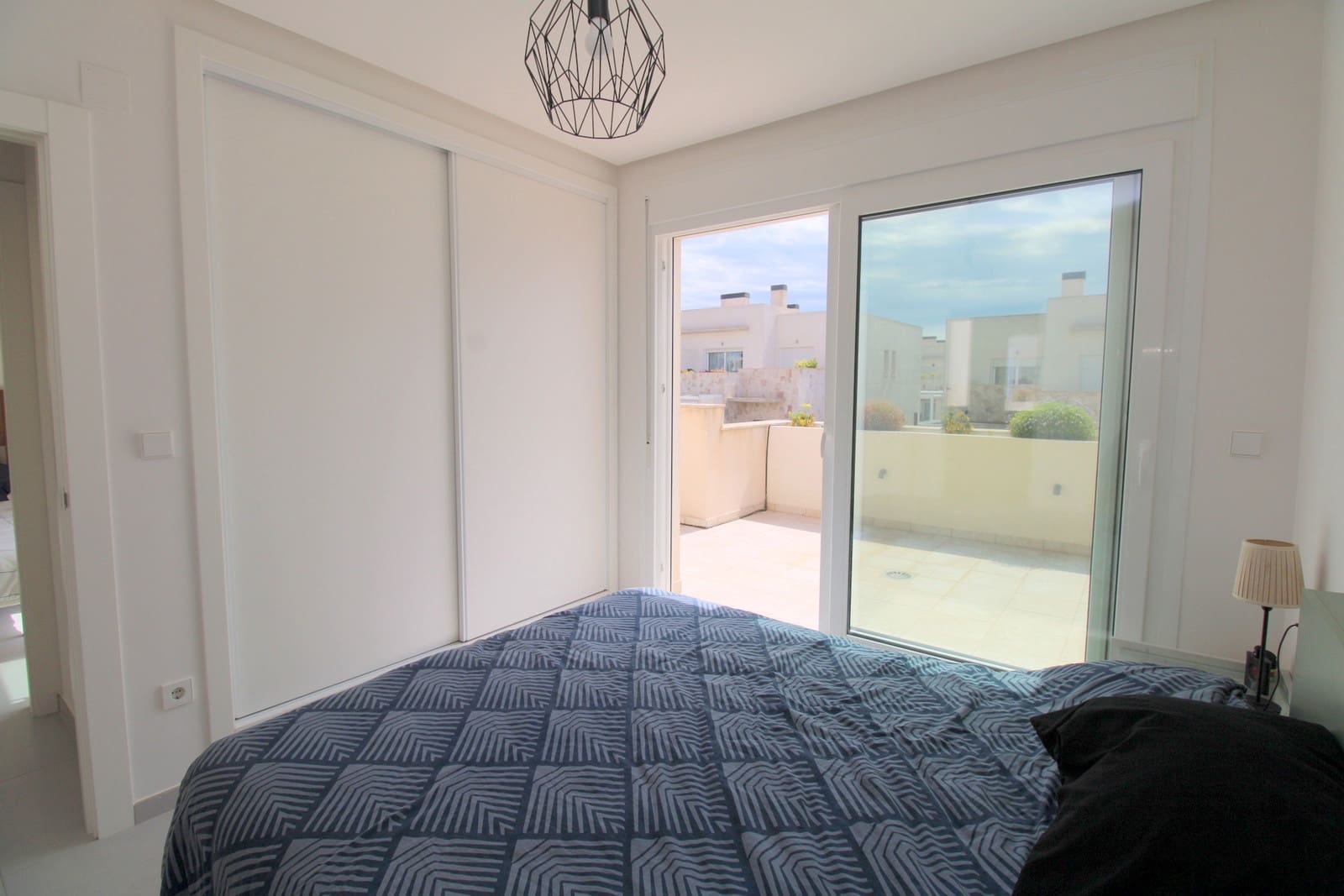 Casa de 3 habitaciones en Torrevieja en venta con piscina garaje - 370.000 € (Ref: 9835972)
