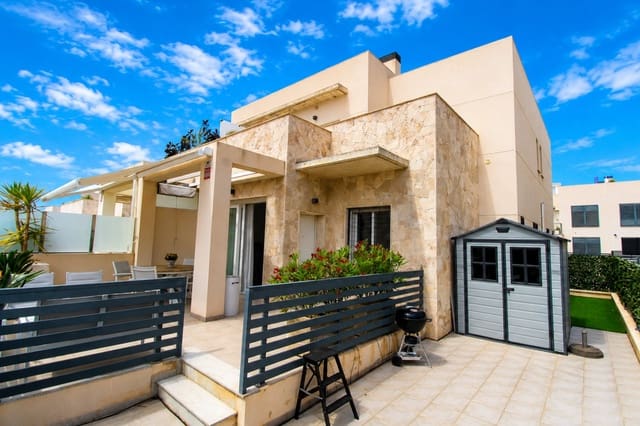 3 chambre Maison de Ville à vendre à Parque Acuático - Sector 25, Torrevieja avec piscine garage - 370 000 € (Ref: 9835972)