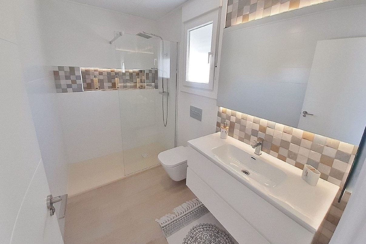 3 Zimmer Haus zu verkaufen in Avileses mit Pool Garage - 279.900 € (Ref: 9842676)