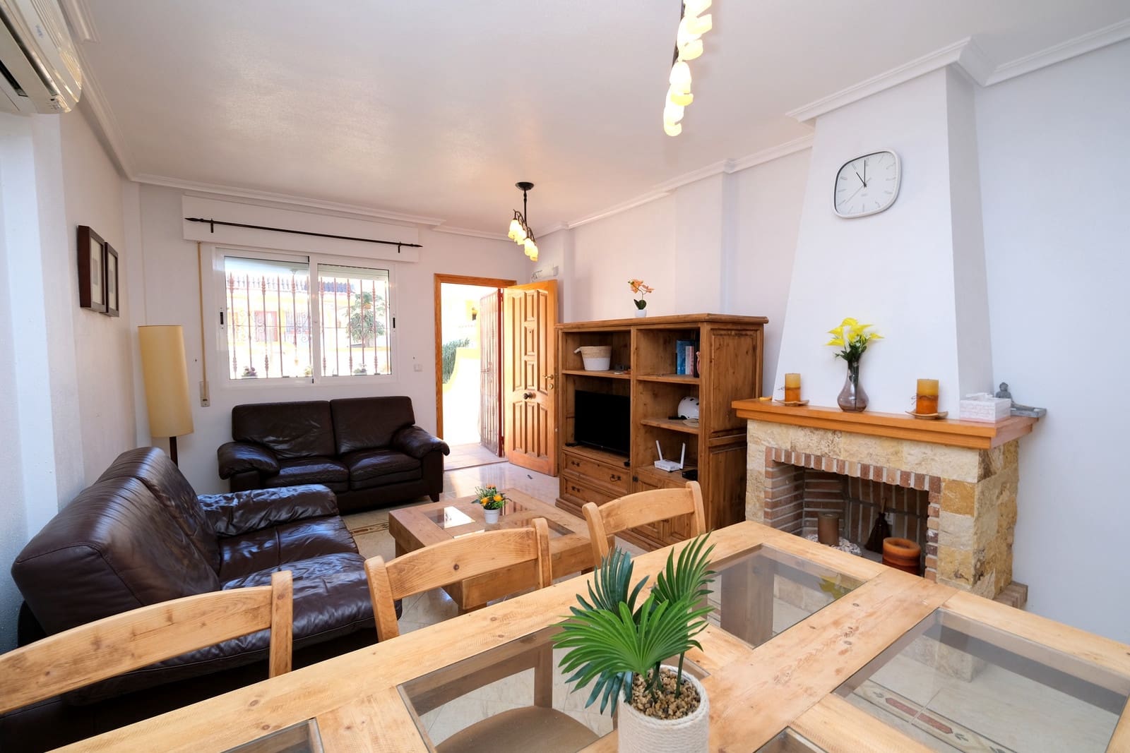 3 slaapkamer Huis te koop in Playa Flamenca met zwembad garage - € 189.995 (Ref: 9850922)