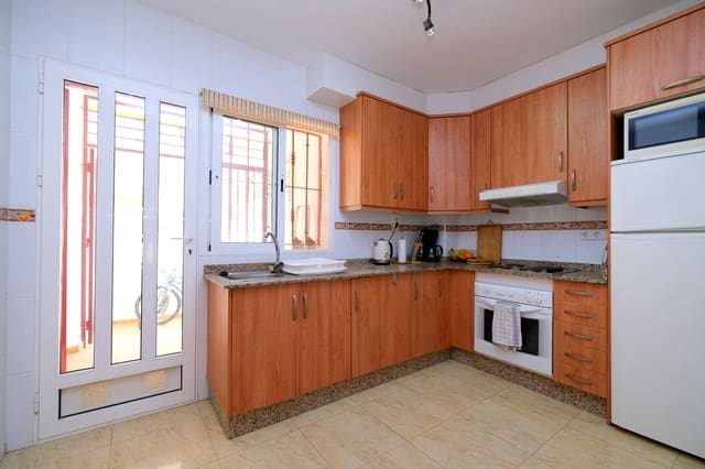 3 slaapkamer Huis te koop in Playa Flamenca, Orihuela met zwembad garage - € 189.995 (Ref: 9850922)