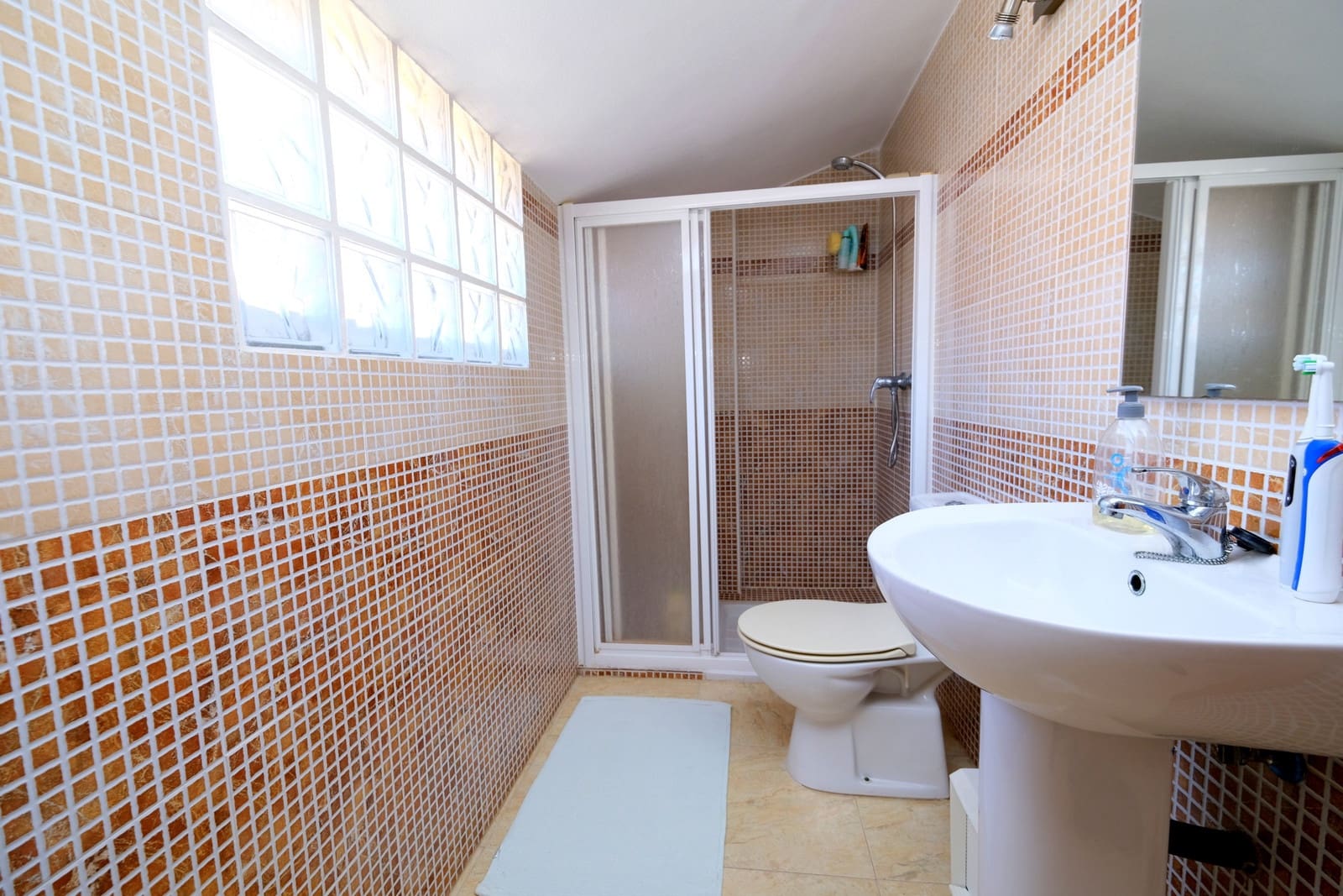 3 slaapkamer Huis te koop in Playa Flamenca met zwembad garage - € 189.995 (Ref: 9850922)