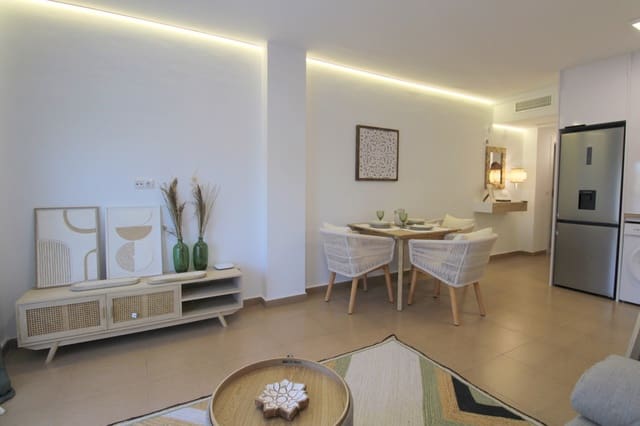 Apartamento de 2 habitaciones en Puerto Deportivo, Torrevieja en venta - 194.700 € (Ref: 9850923)