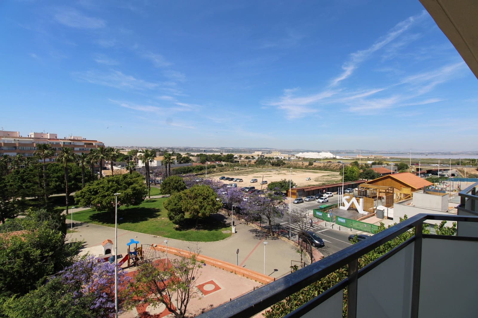 Apartamento de 2 habitaciones en Torrevieja en venta - 194.700 € (Ref: 9850923)