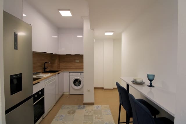 2 soveværelse Lejlighed til salg i Puerto Deportivo, Torrevieja - € 199.700 (Ref: 9850924)
