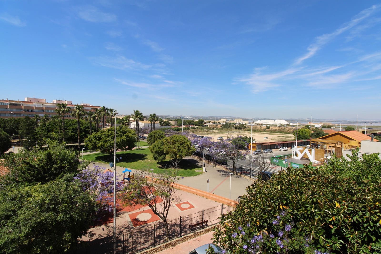 Apartamento de 2 habitaciones en Torrevieja en venta - 179.700 € (Ref: 9850925)