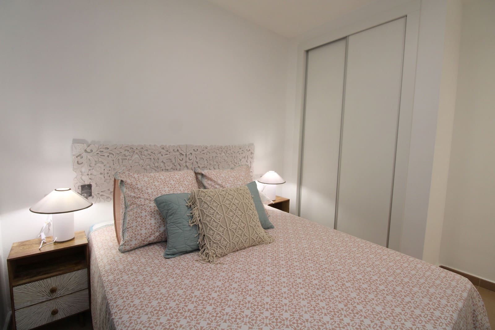 Apartamento de 2 habitaciones en Torrevieja en venta - 179.700 € (Ref: 9850925)