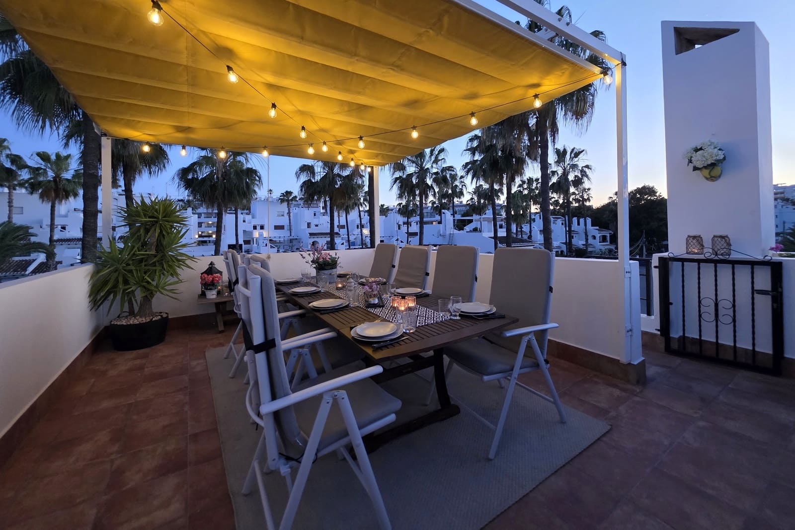 2 soveværelse Penthouse til salg i Villamartin med swimmingpool - € 229.000 (Ref: 9855060)