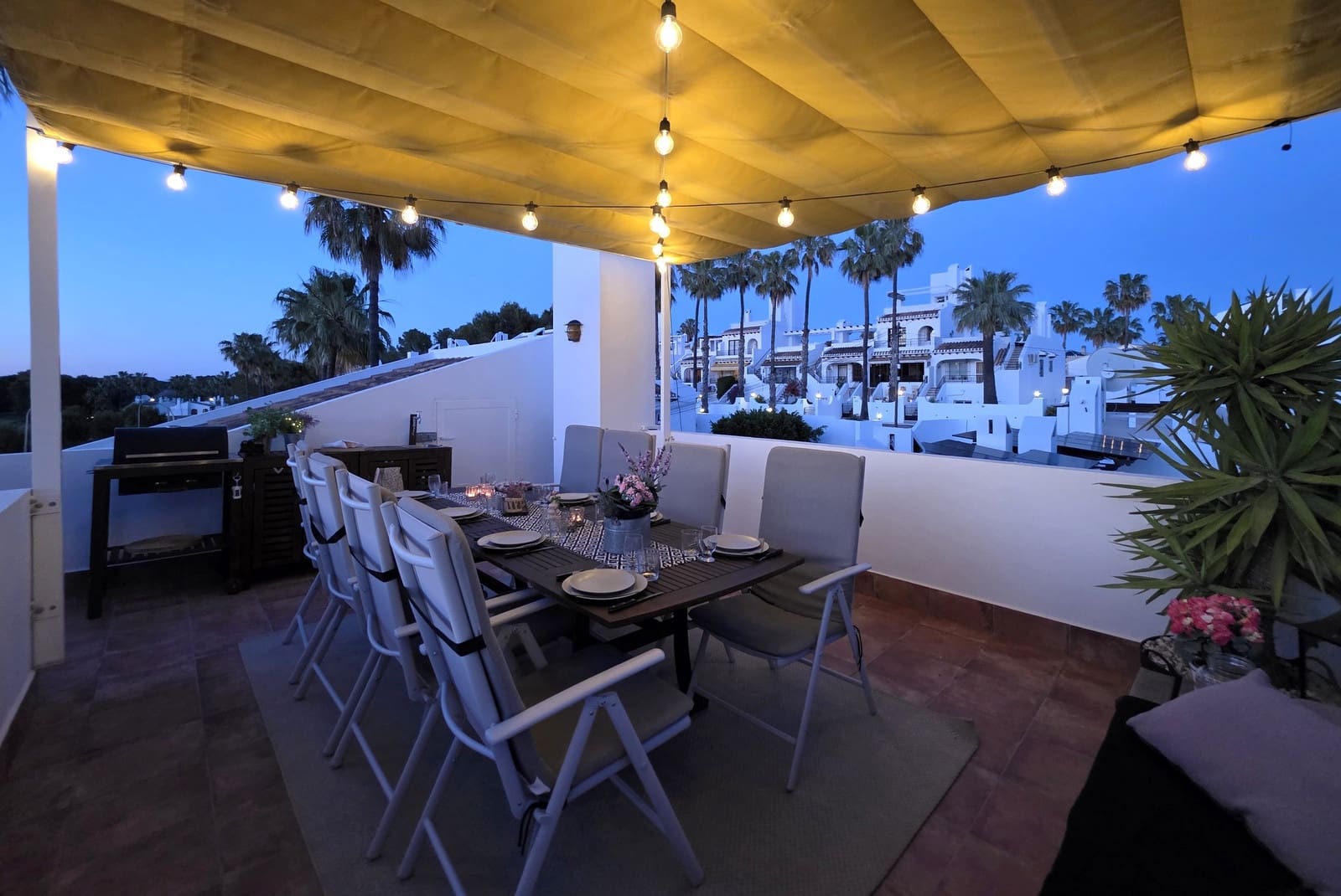 2 soveværelse Penthouse til salg i Villamartin med swimmingpool - € 229.000 (Ref: 9855060)