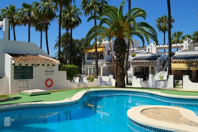 2 soveværelse Penthouse til salg i Villamartin, Orihuela med swimmingpool - € 229.000 (Ref: 9855060)