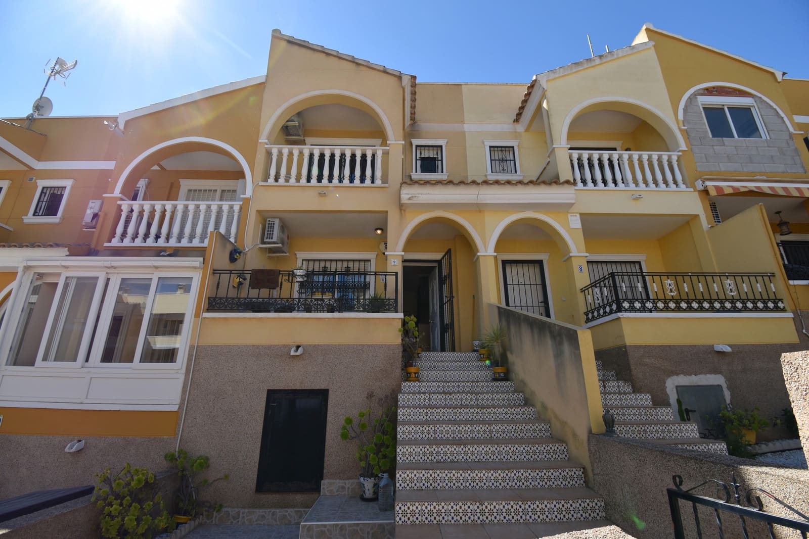2 soveværelse Byhus til salg i Villamartin med swimmingpool - € 149.995 (Ref: 9855061)