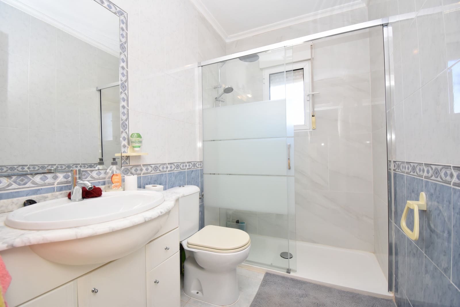 2 soveværelse Byhus til salg i Villamartin med swimmingpool - € 149.995 (Ref: 9855061)