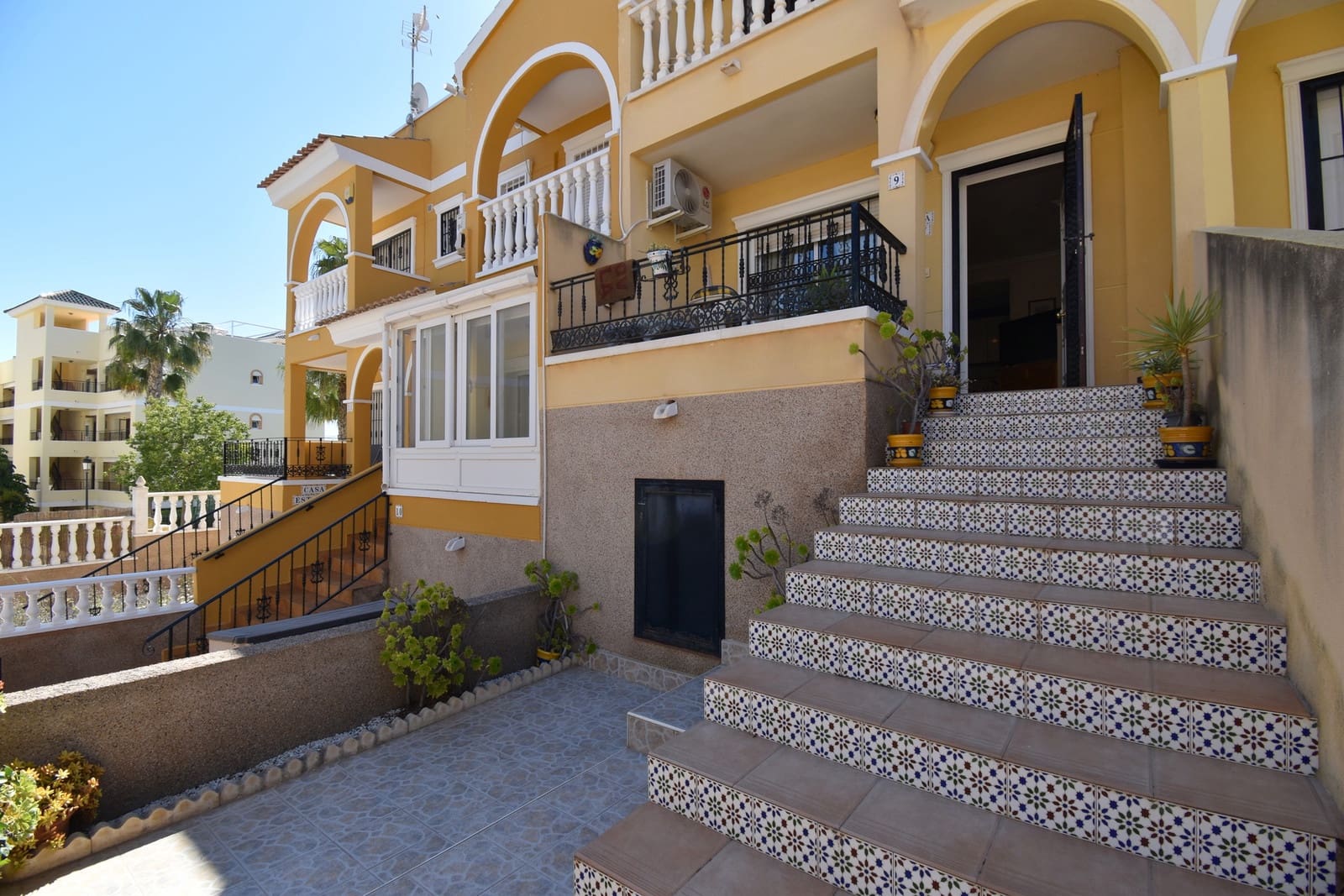 2 soveværelse Byhus til salg i Villamartin med swimmingpool - € 149.995 (Ref: 9855061)