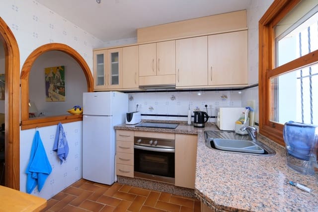 2 soveværelse Byhus til salg i Villamartin, Orihuela med swimmingpool - € 199.995 (Ref: 9859612)