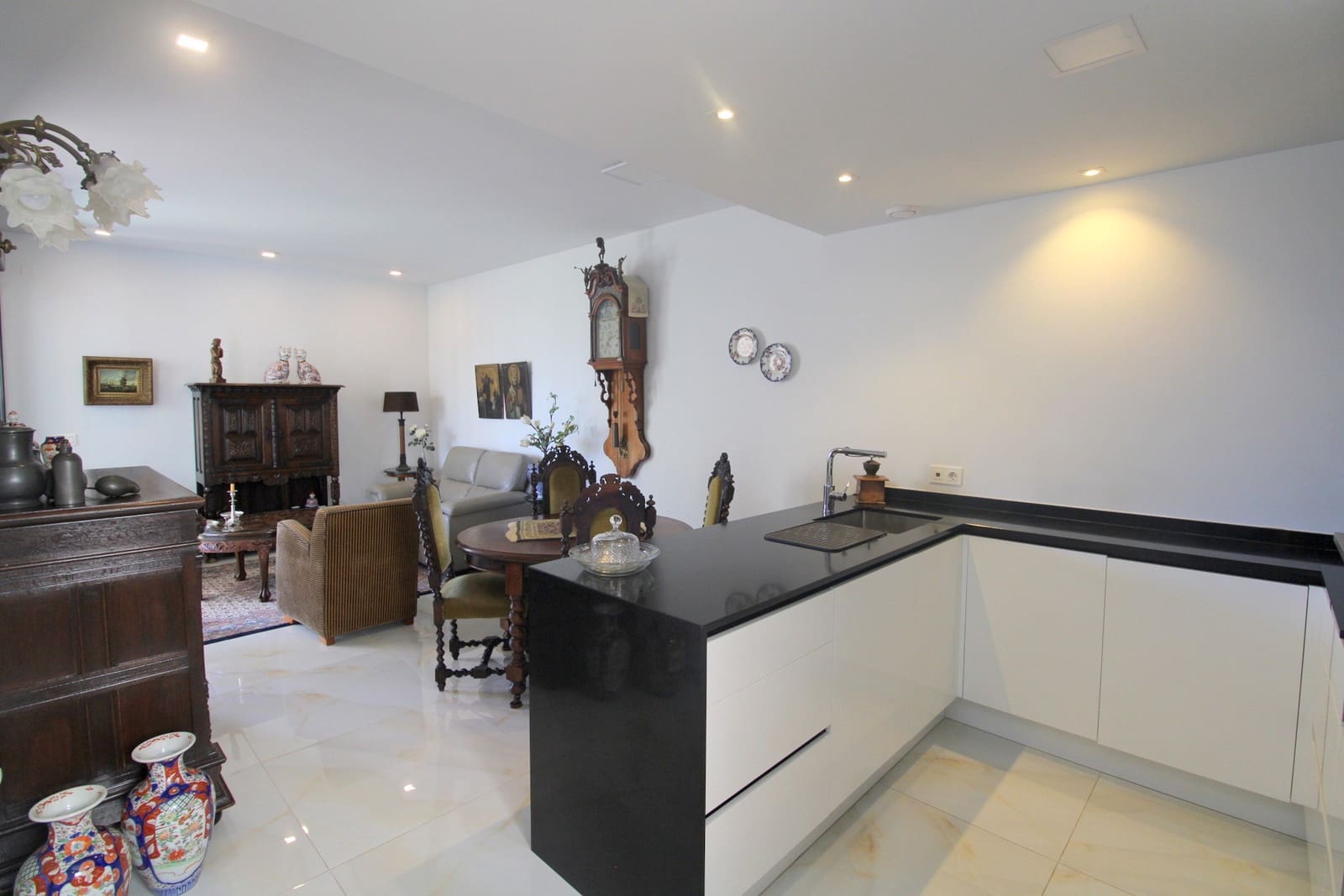 2 bedroom Apartment for sale in Villamartin with pool garage - € 259,000 (Ref: 9861613)