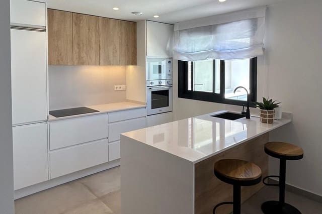3 chambre Maison de Ville à vendre à Pilar de la Horadada ciudad, Pilar de la Horadada avec garage - 299 900 € (Ref: 9875759)