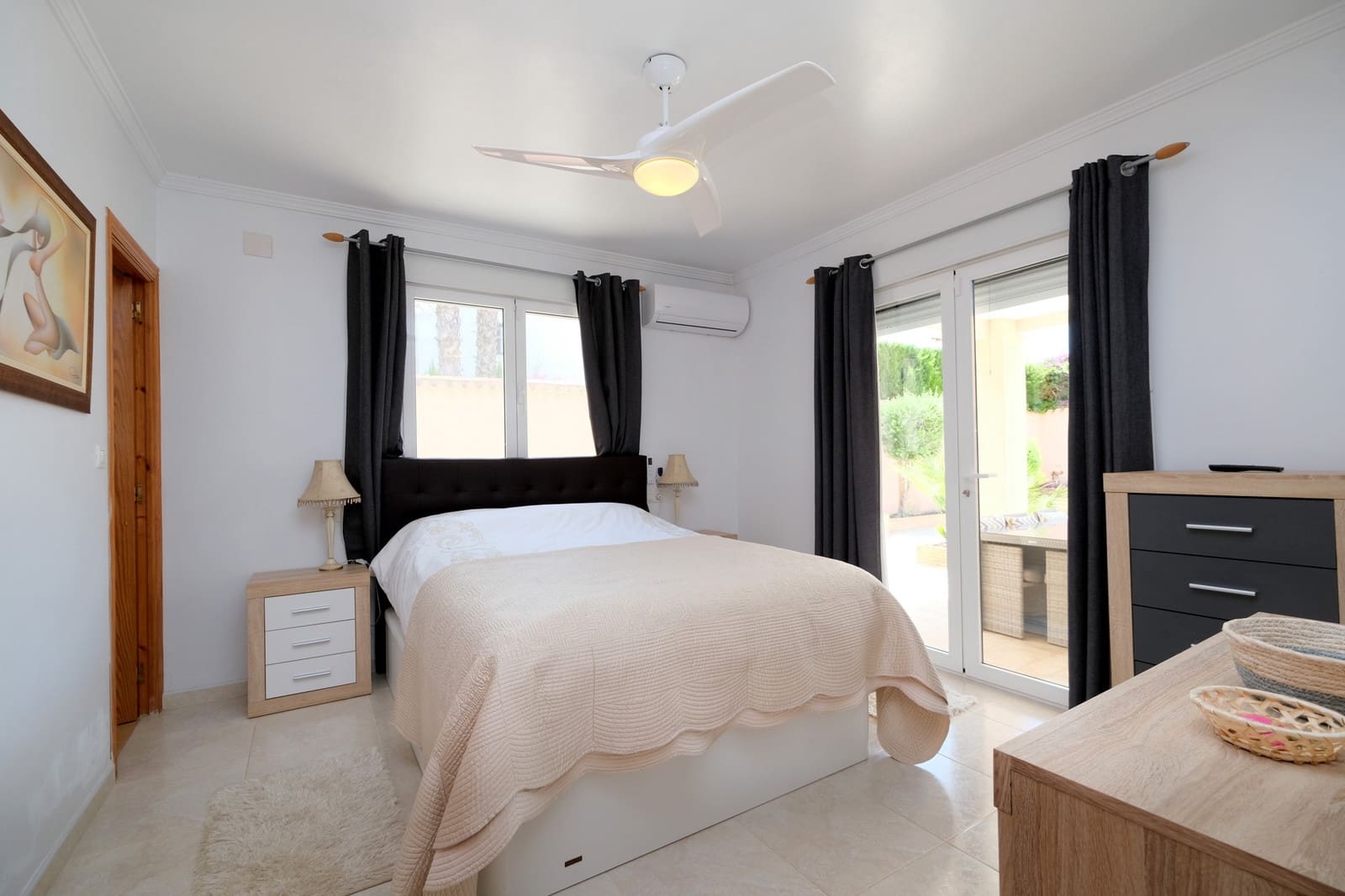 4 soveværelse Villa til salg i Cabo Roig med swimmingpool garage - € 795.000 (Ref: 9878103)
