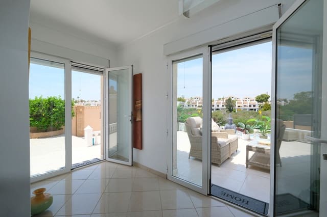 4 soveværelse Villa til salg i Cabo Roig, Orihuela med swimmingpool garage - € 795.000 (Ref: 9878103)