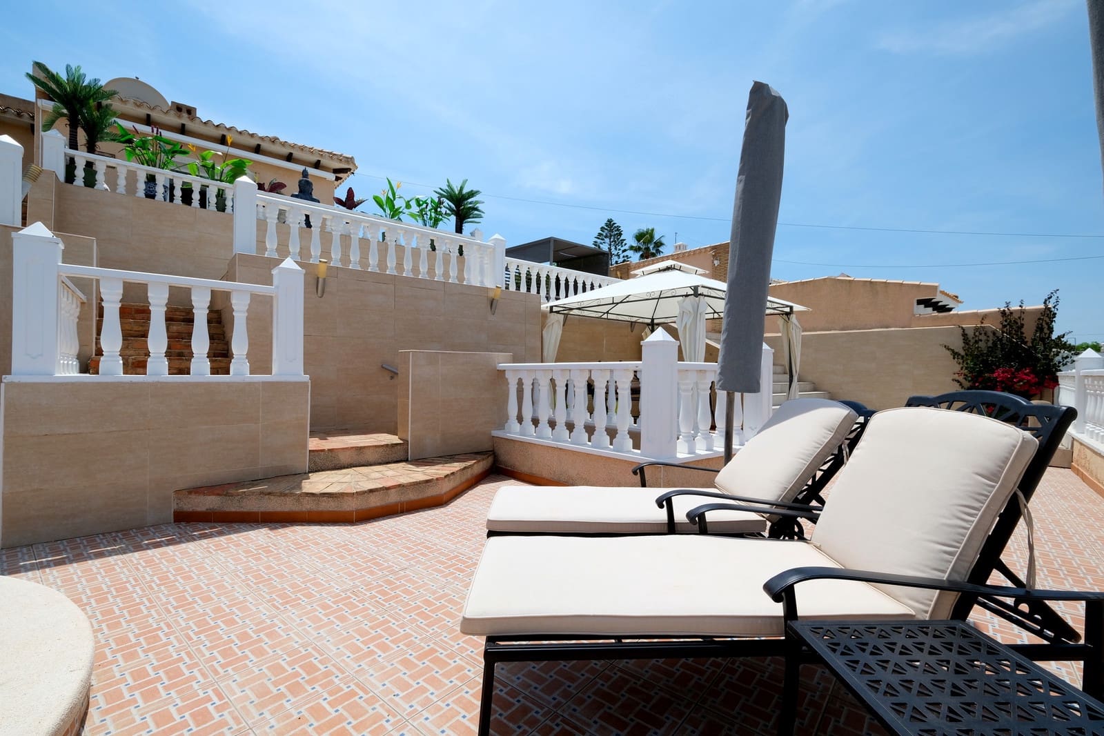 4 soveværelse Villa til salg i Cabo Roig med swimmingpool garage - € 795.000 (Ref: 9878103)